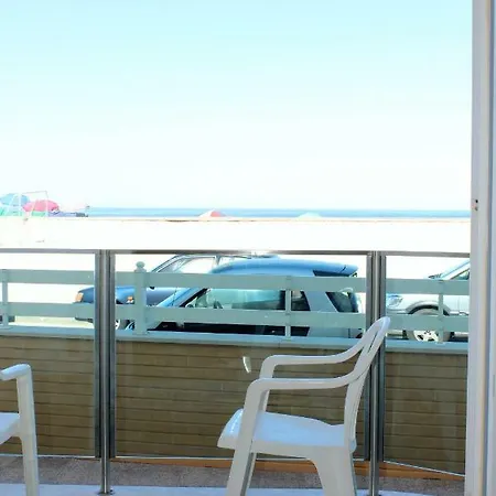 Em Frente Ao Mar Apartment *