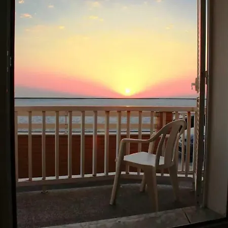 Em Frente Ao Mar Apartment *