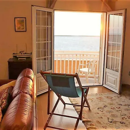 Apartment Em Frente Ao Mar *